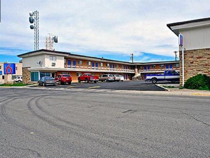 Motel 6 Riverton Wy Экстерьер фото