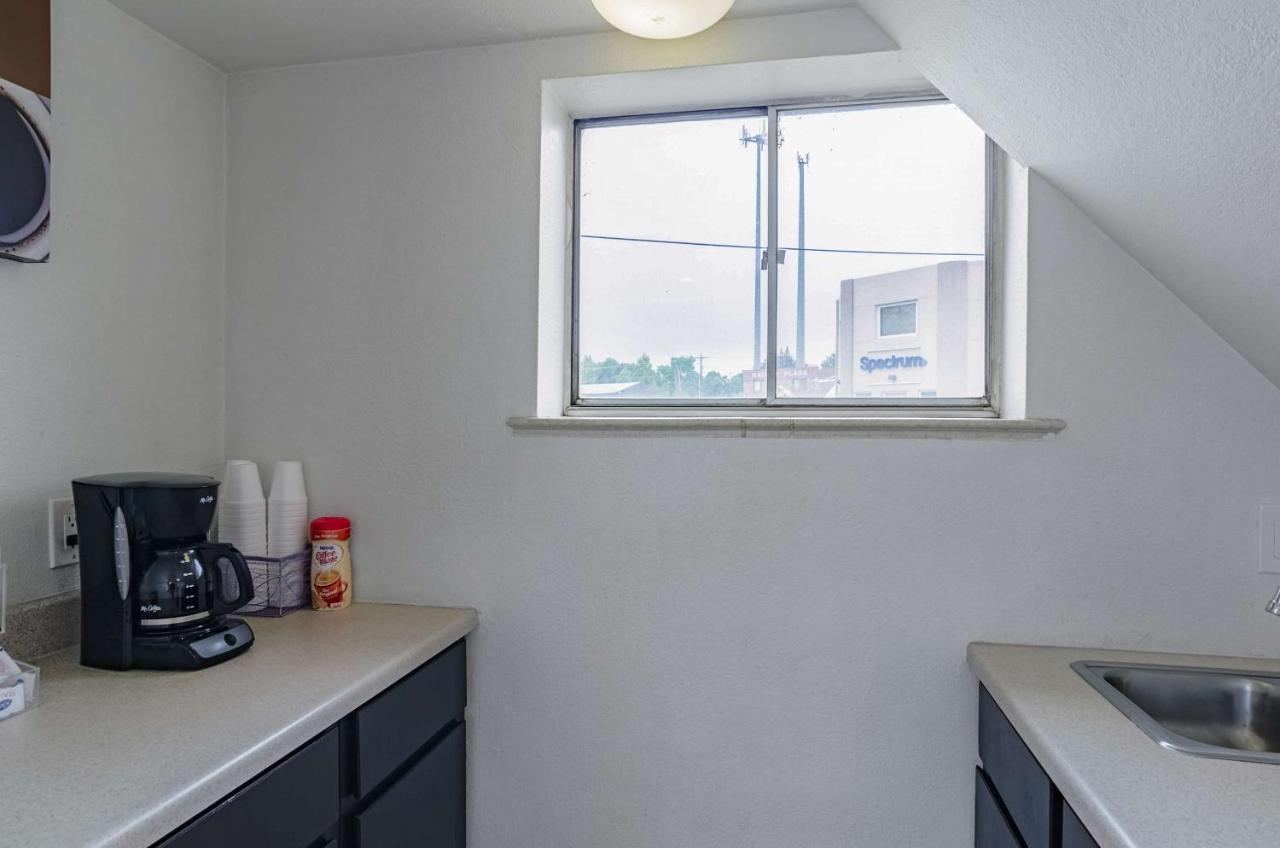 Motel 6 Riverton Wy Экстерьер фото